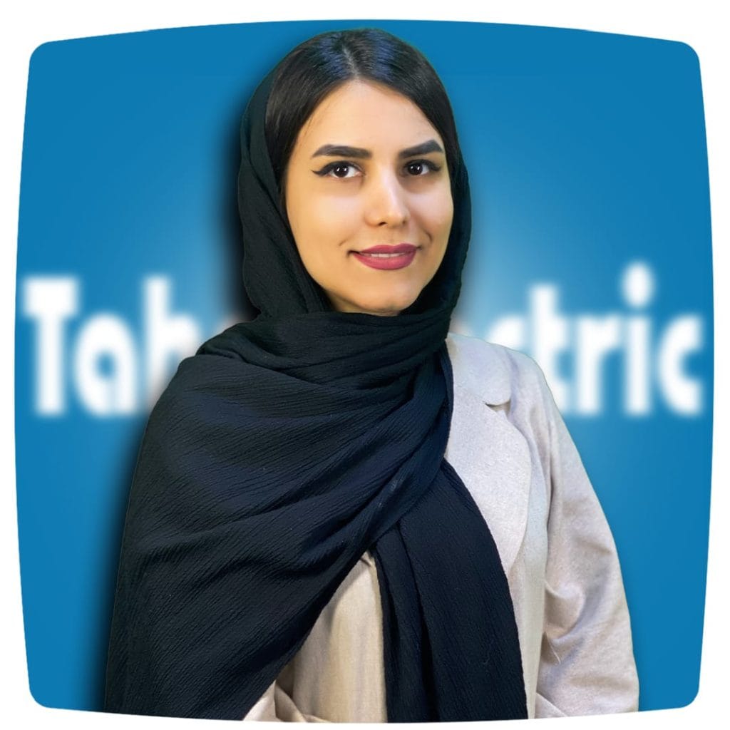 خانم نادری کارشناس فروش